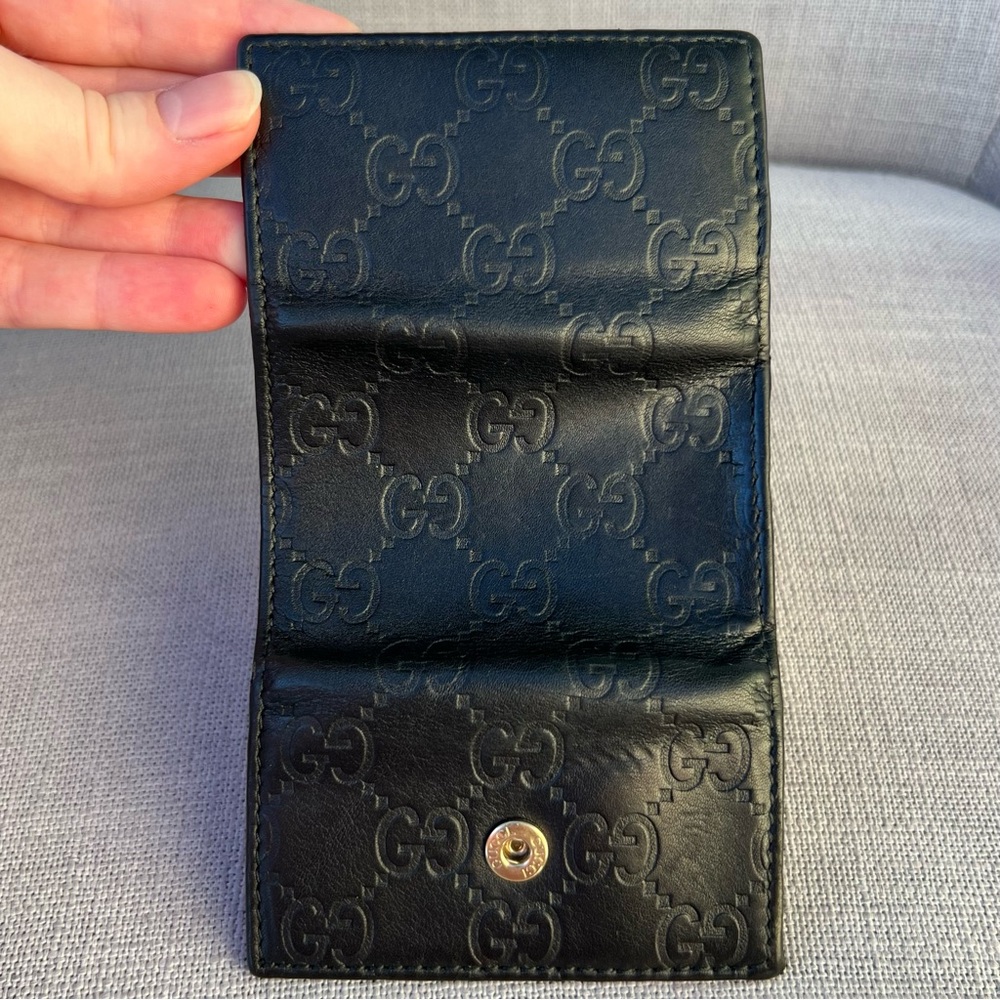 Gucci GG Leather Key Holder - Picture 2 of 6